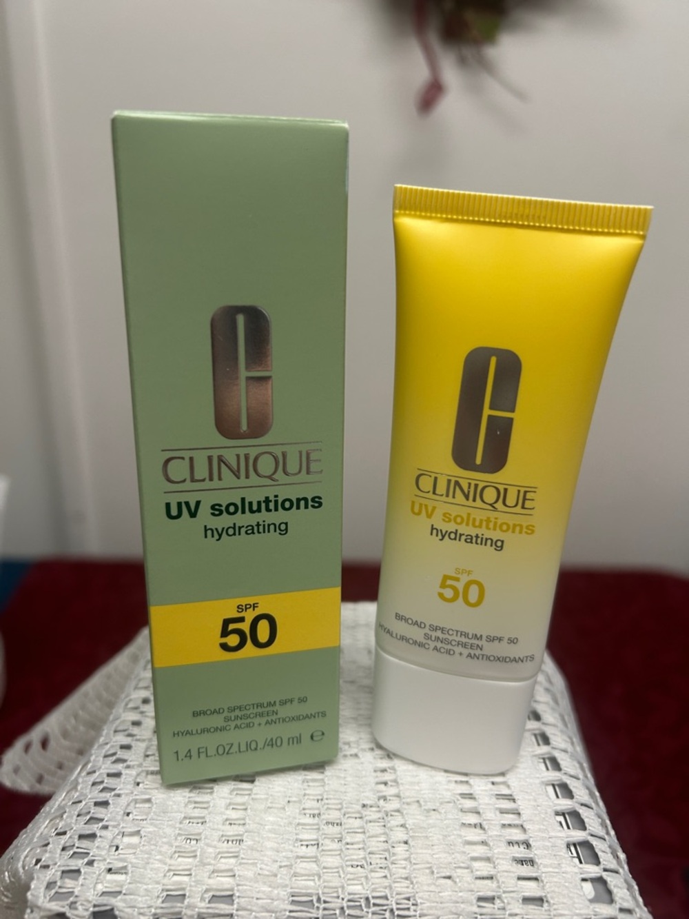 Clinique UV Solutions Hydrating Sunscreen Tube